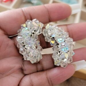 Vintage Beaded Cluster Earrings / Unsigned / Aurora Borealis